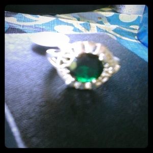 💚Presenting💚 Emerald Ring💚